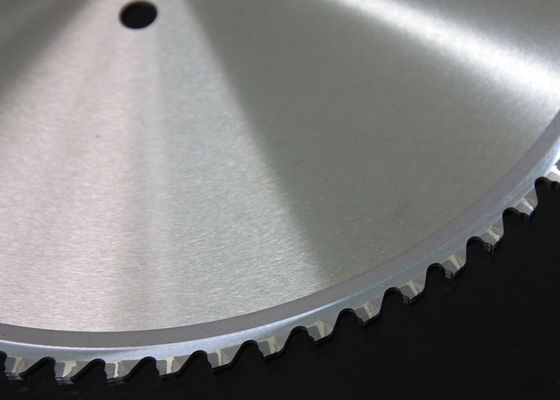 قطع الأنابيب الفولاذية قطع المعادن مناشير / شفرة المنشار الصناعي 285mm 2.0mm