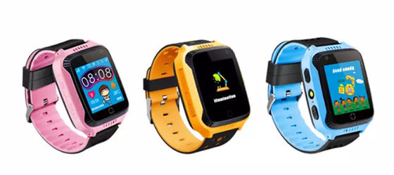 Ios and Android kids cell phone watch smart watch phone Q529 kids GPS tracker watch